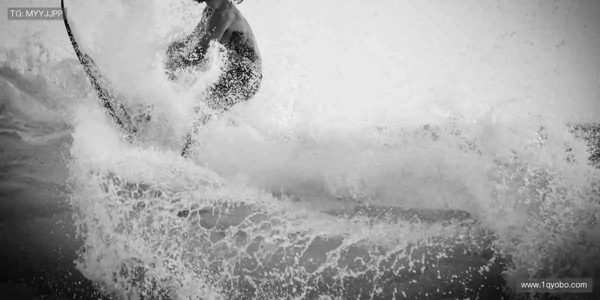 弹幕狂欢，边看边聊！💬 独家解说 + 实时数据，打造沉浸式观赛体验！